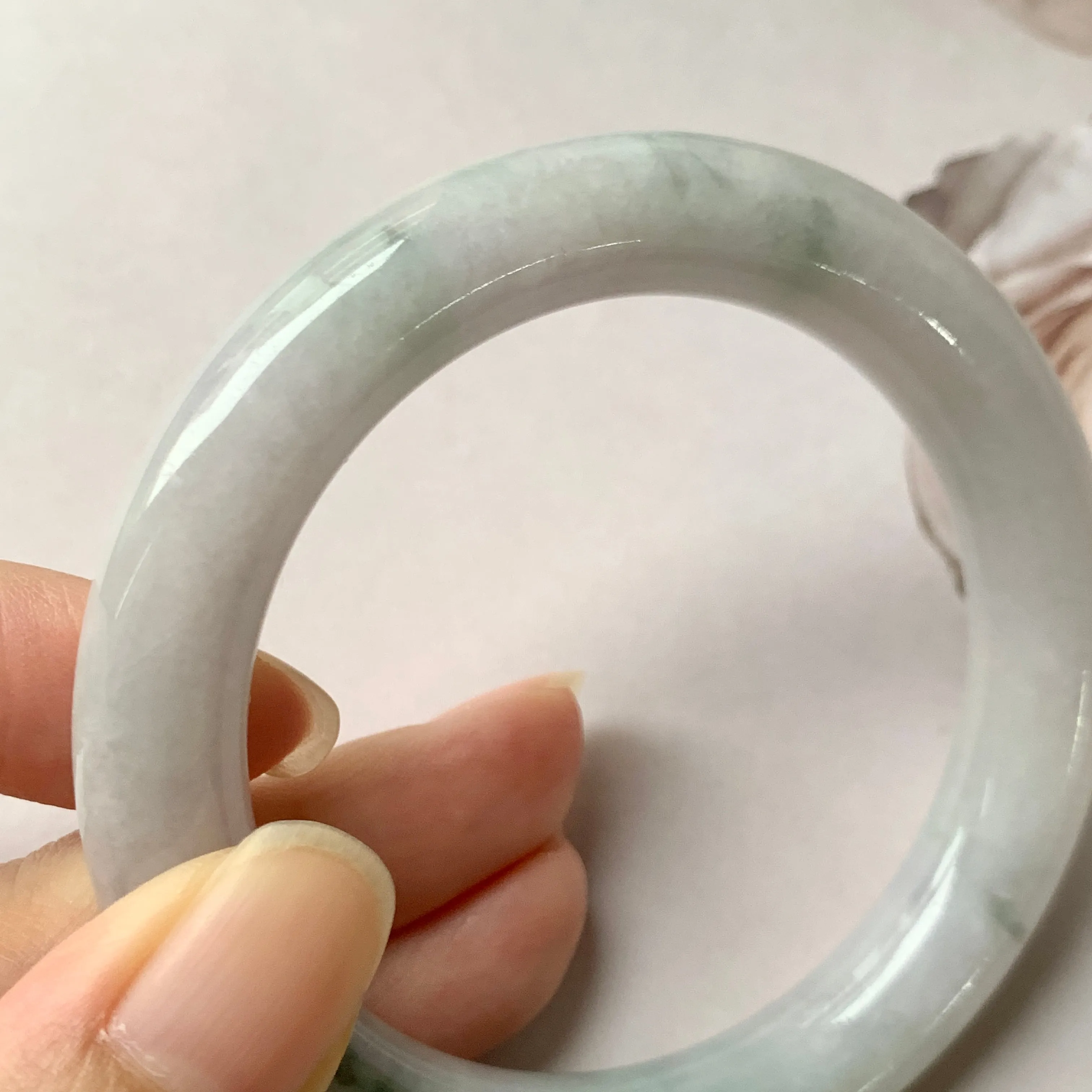 53.9mm A-Grade Natural Lilac Floral Jadeite Traditional Round Bangle No.330069